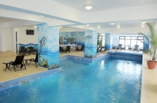 Hotel Cautis Azuga - piscina