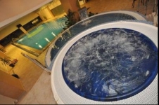 Hotel EMD Bacau - piscina interioara, baie aburi